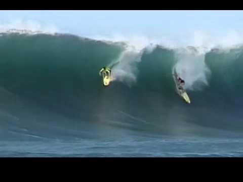 Surfing fails in Huges waves
