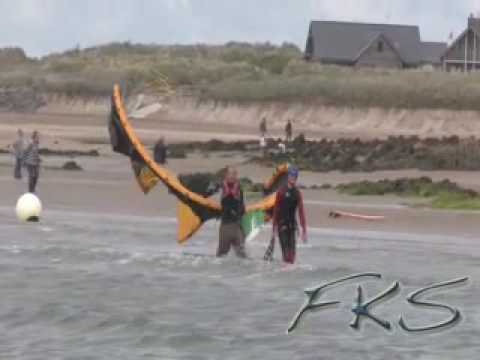 kitesurfing lessons north wales