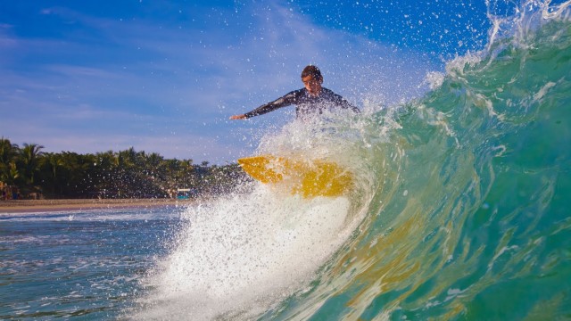 Sayulita Surfing: Surf N Roll