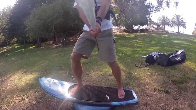 Kitesurfing with Foil Board Technique